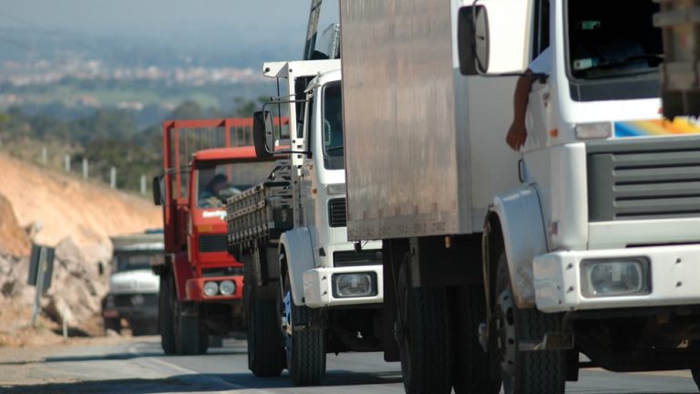 Caminhoneiros ameaçam greve nesta quinta (4); veja o que se sabe até agora